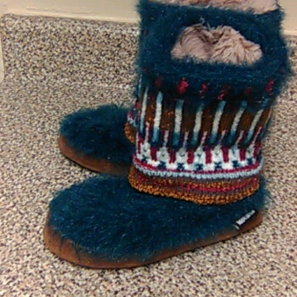 Muk Luks Shoes - MUKLUKS